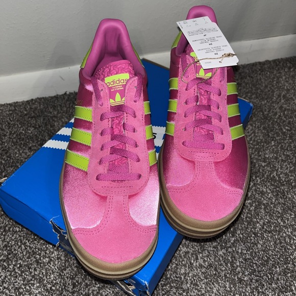 New! Adidas Gazelle Bold Womens Size 7 Shoes Sneakers Slime Fuchsia Pink Green - Picture 2 of 7